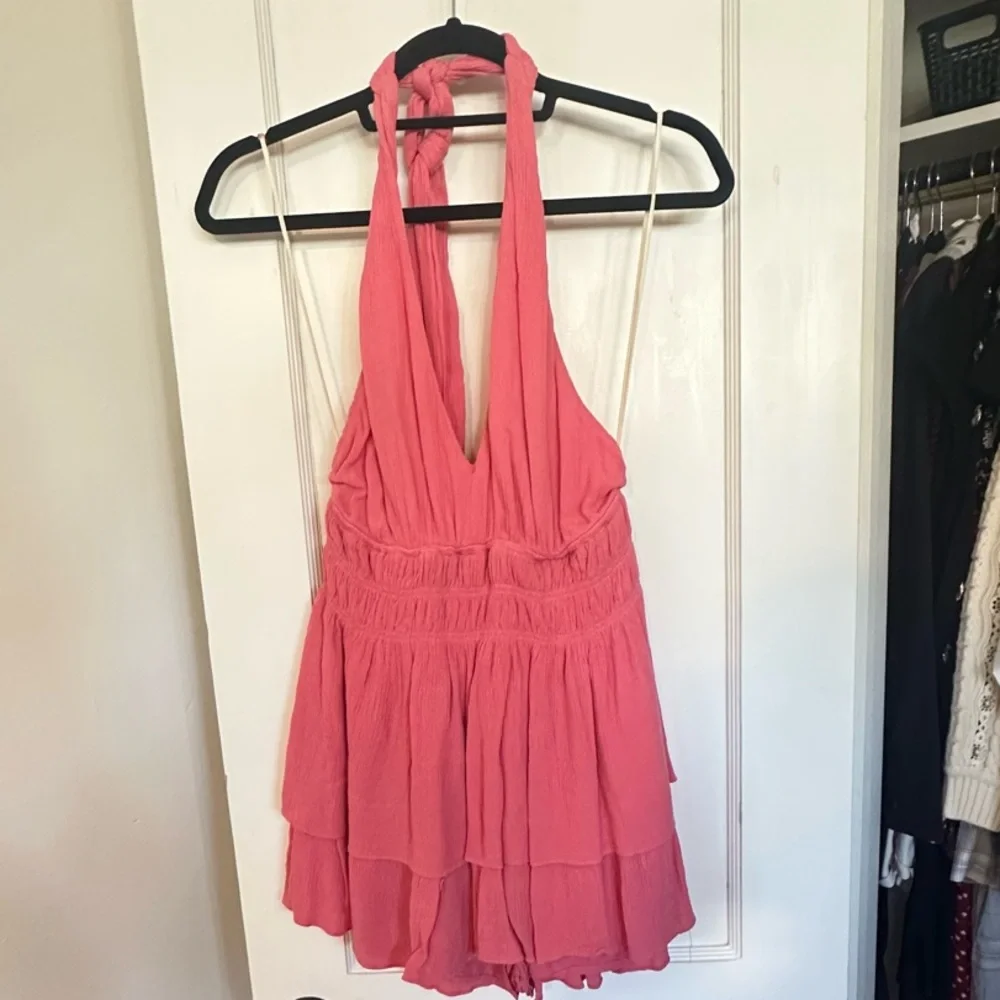 Pink Halter Neck romper - Picture 5 of 13